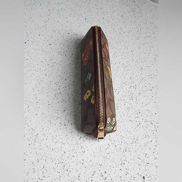 Coach Pencil Case In Signature Canvas With Floral Print - Picture 4 of 4